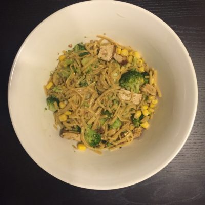 Noedels met Tofu, Broccoli en Sesamzaadjes